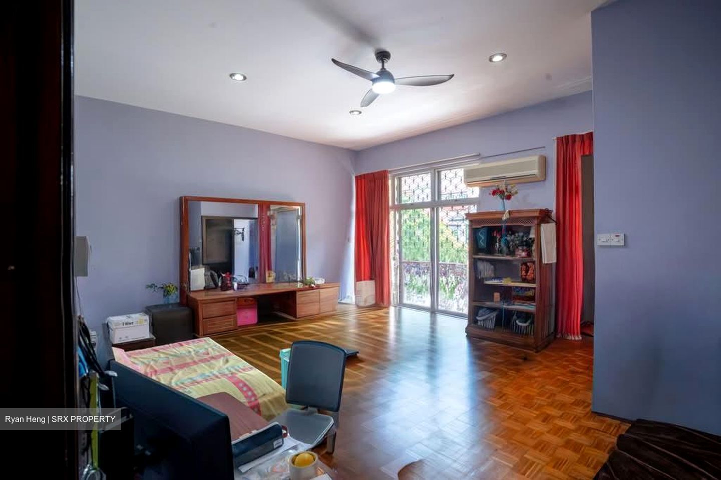 Richards Avenue (D19), Terrace #570346011